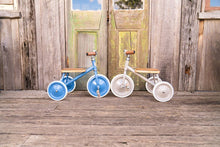 Load image into Gallery viewer, Banwood Inc - BANWOOD TRIKE VINTAGE - BEIGE