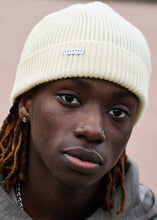 Load image into Gallery viewer, ESCUYER - Ribbed Merino Wool Beanie / Cream