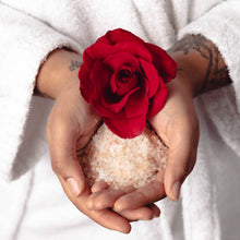 Load image into Gallery viewer, Lovett Sundries - Soaking Salts for Relaxing Bath