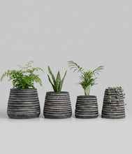Load image into Gallery viewer, Bloomist - Ridge Terracotta Planter, Dark Charcoal Wash