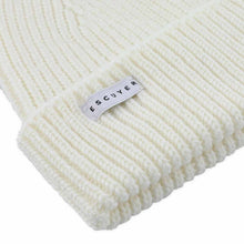 Load image into Gallery viewer, ESCUYER - Ribbed Merino Wool Beanie / Cream