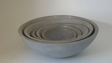 Load image into Gallery viewer, Petermans Boards and Bowls Inc. - 15" DRIFTWOOD OAK ROUND BOWL